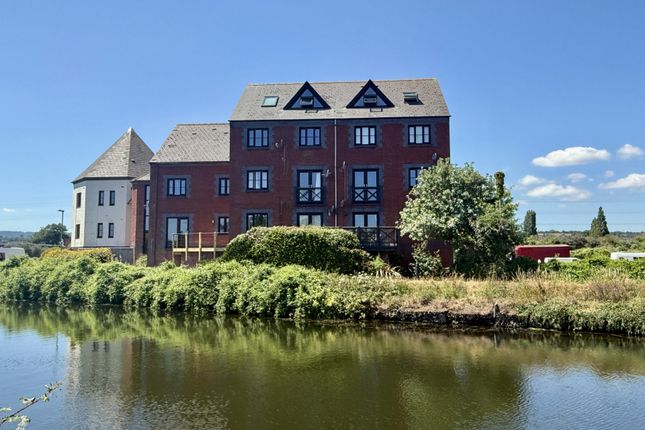2-bed flat on 56, River Meadows, Exeter, £175,000