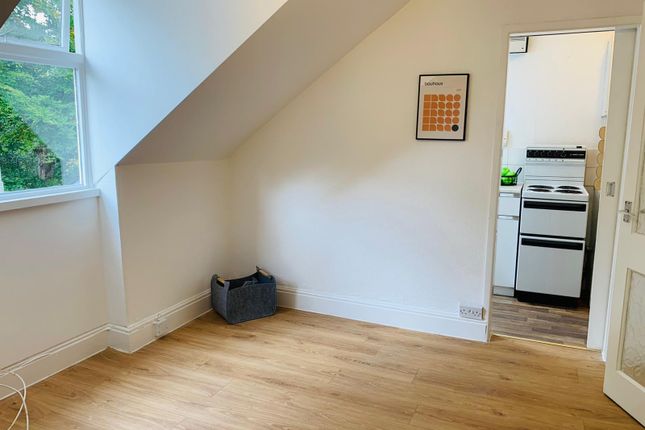 Studio to rent in Fosse Road North, Flat D, Leicester