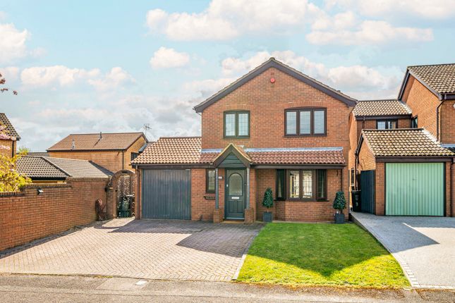 Detached house for sale in Lincolns Close, St. Albans, Hertfordshire