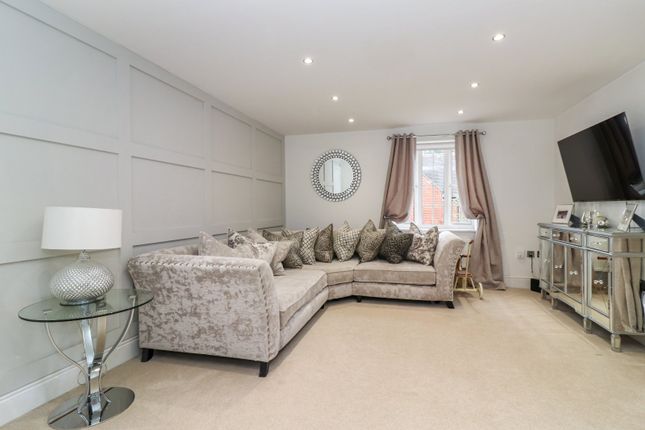 Flat for sale in Hibbert Court, Grange Road, Chalfont St. Peter