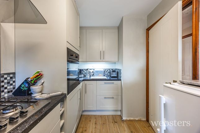 5 Collingwood Drive, Norwich photo 4