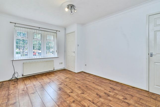 27, Sorrel Drive, West Midlands photo 2