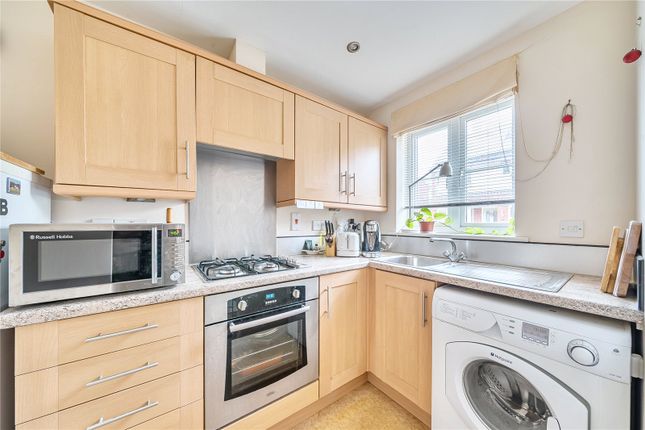 SNG RESALE SO, 26, Holm View, Somerset photo 3