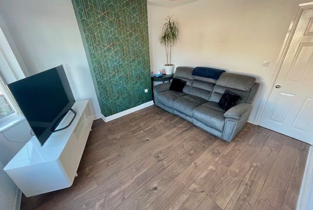 10, Silverhill Road, Derby photo 3