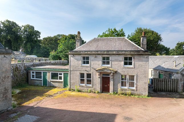 Studio house on Townfoot Cottage & Old Estate Yard,, Carnwath, Lanarkshire, £370,000