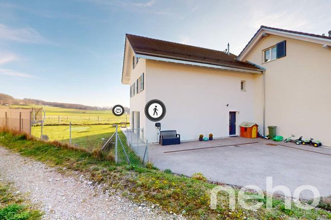Thumbnail Villa for sale in Ogens, Canton De Vaud, Switzerland