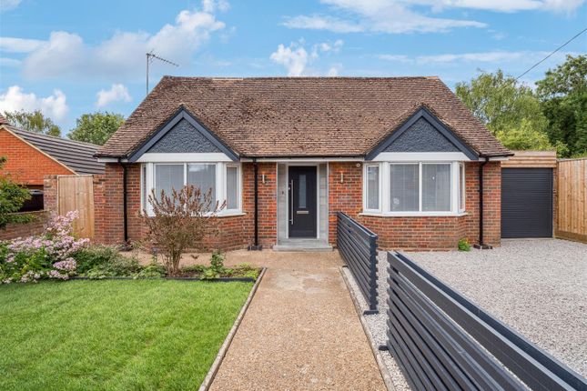 Bushmead Road, Whitchurch