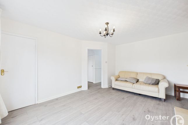 42 Holmbridge Gardens, Enfield photo 4