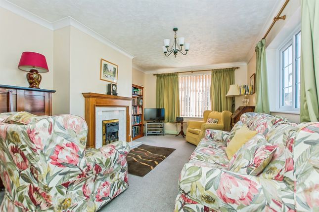 23, Lucan Close, Boston photo 3