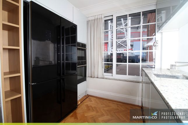 Flat for sale in Westgate Street, Cardiff