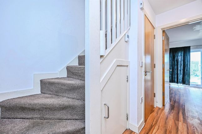 12, Sycamore Drive, Liverpool photo 2