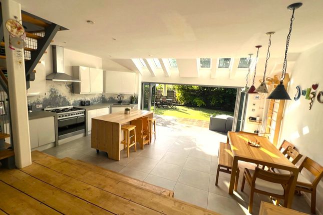The Sidings, St. Johns Terrace, Totnes photo 4