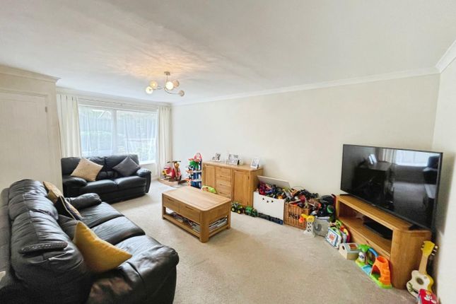 52, The Paddocks, Brandon photo 4