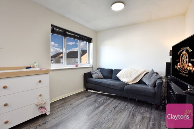 Flat for sale in Seaford House, Shirley Road, Abbots Langley