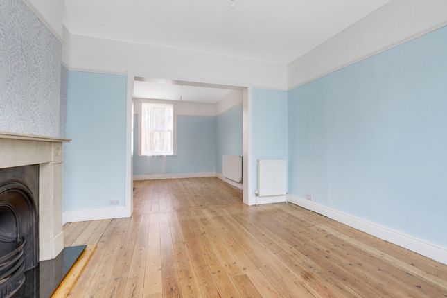 69 Church Drive, Nottingham photo 4
