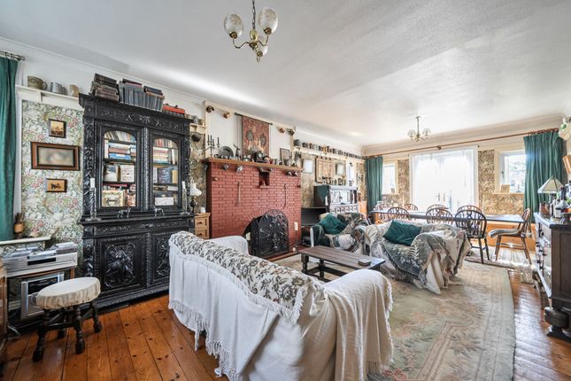 21, Smitham Downs Road, Purley photo 3