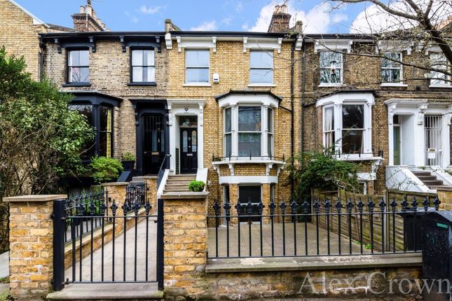 0030, Shacklewell Lane, London photo 5
