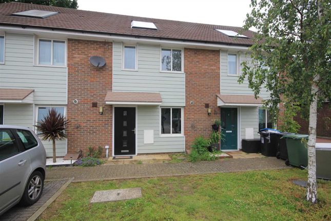 2 Bed Terraced House To Rent In Mimas Road Hemel Hempstead
