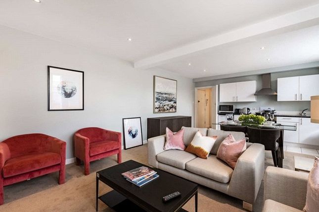 Flat 22, 39, Hill Street, London photo 2