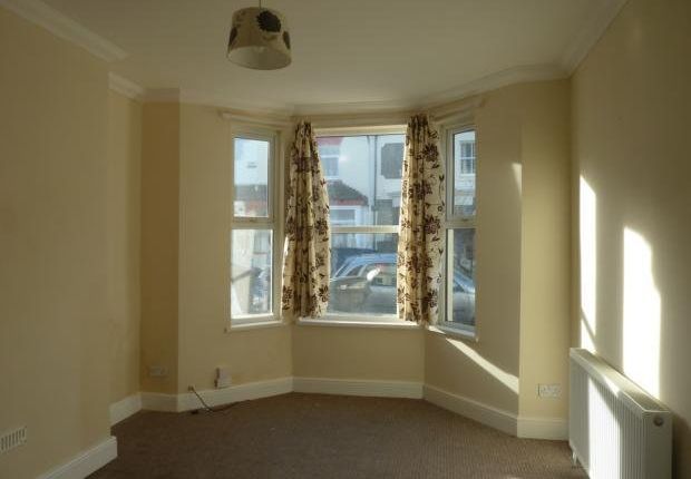 28, Millais Road, Kent photo 2