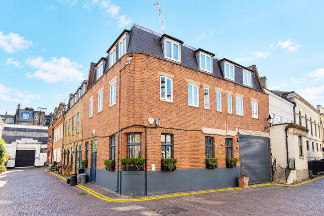 Adam & Eve Mews, London photo 3