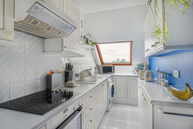 Flat 12, Shortlands, East Albany Road, Seaford photo 2
