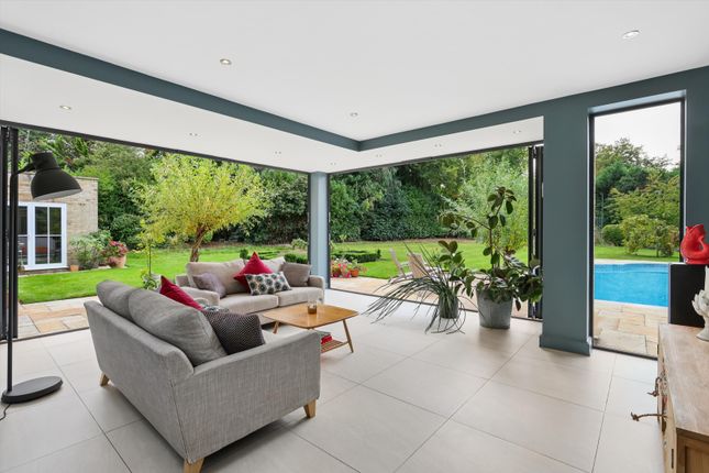 1, Ruden Way, Epsom photo 3