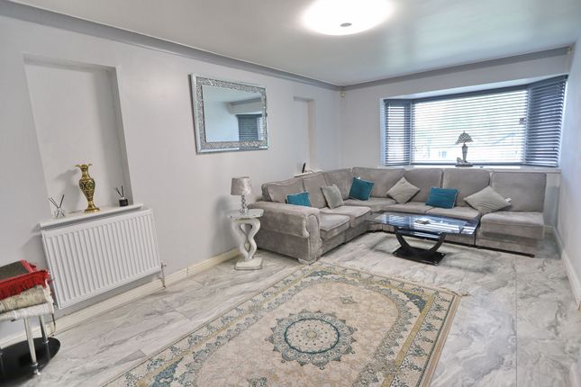 79 Prestwich Hills, Manchester photo 5