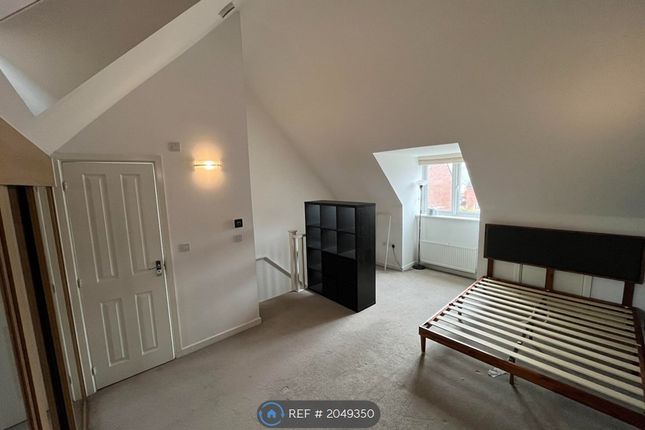 Thumbnail Room to rent in Henry Shute Road, Bristol