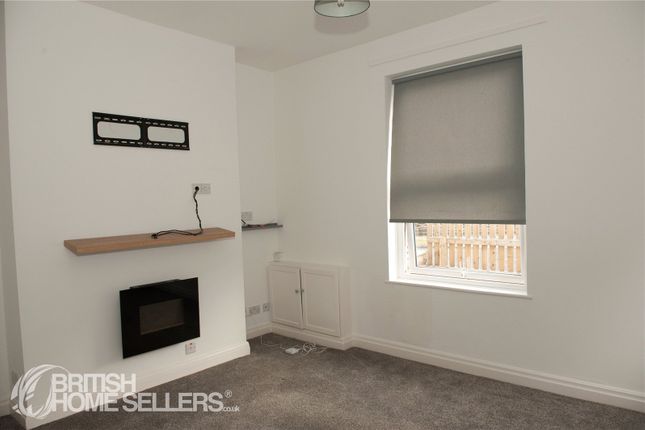 61, Leeds Road, Leeds photo 4