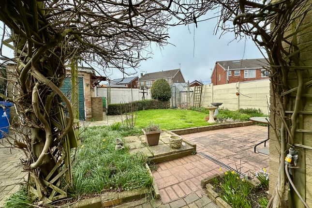 42, Windam Drive, Doncaster photo 4