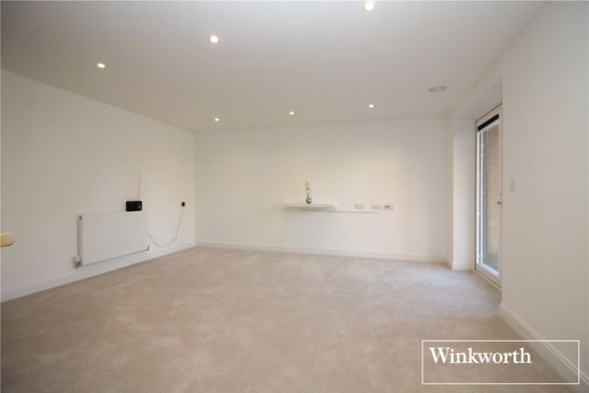 Flat 20, Goldwyn House,, Studio Way, Hertfordshire photo 4