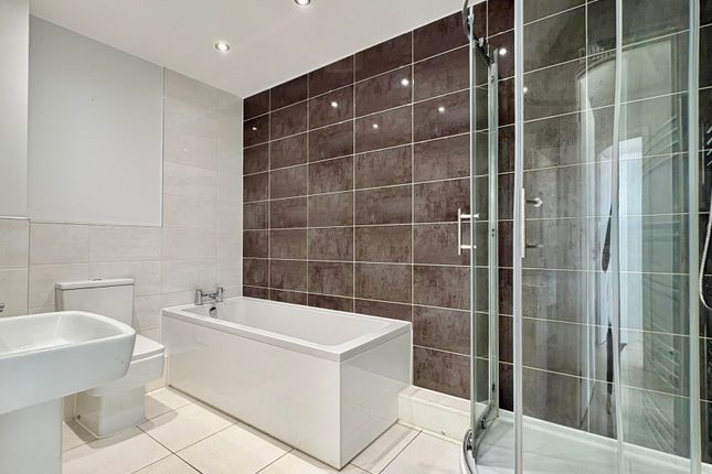 Atkinson Street, Leeds photo 4