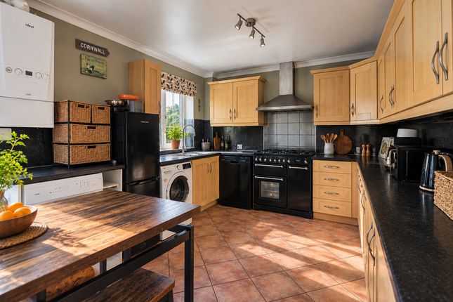 6, Brookside, St. Austell photo 4