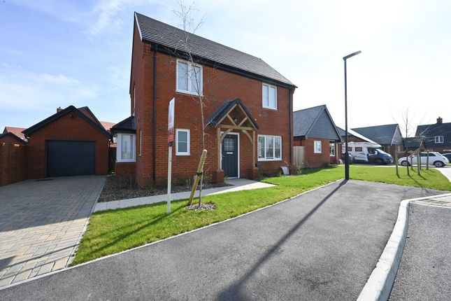 Detached house for sale in Jennings Close, Pagham, Bognor Regis