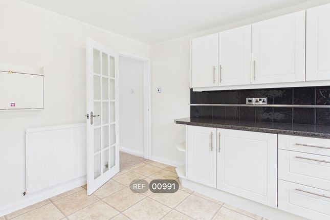 Windass Court, HESSLE photo 3