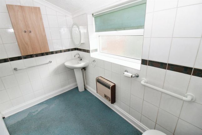 End terrace house for sale in Dryden Street, Hull