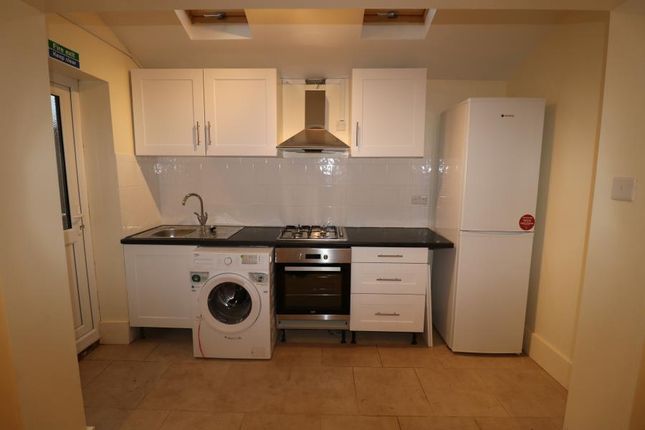 Room to rent in Connop Road, Enfield