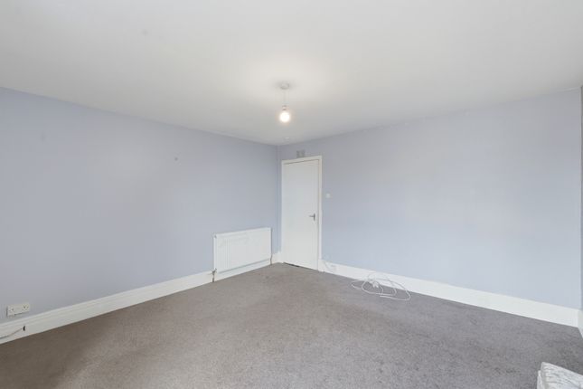 319G, Hilltown, Dundee photo 4