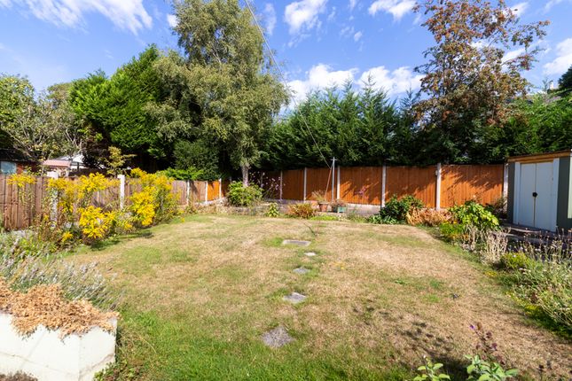 5 Foxleigh Grove, Shrewsbury photo 2