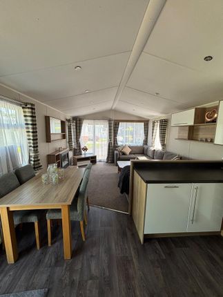 Willerby Granada, Crook O Lune Caravan Park, Caton Road, Lancaster photo 5