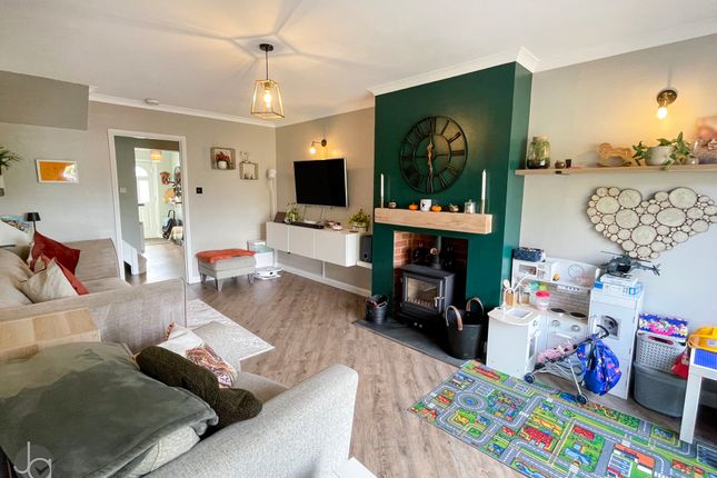 3, Gladstone Road, Colchester photo 2