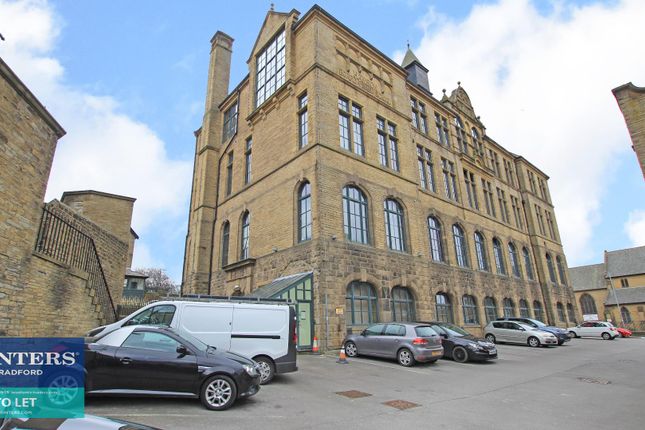 Thumbnail Flat to rent in Byron Halls, Byron Street, Bradford