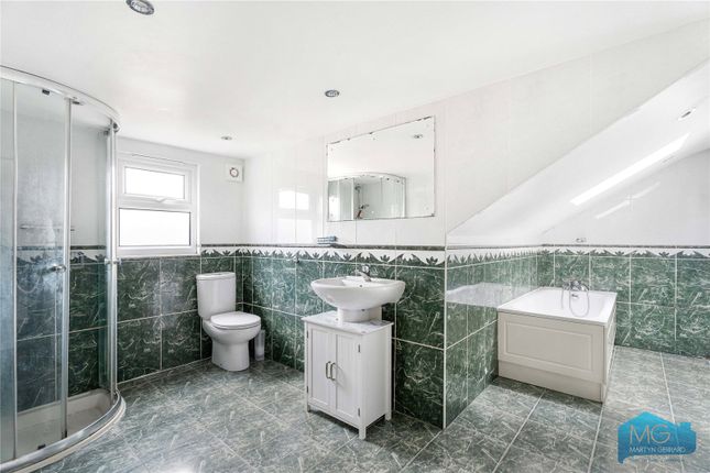 Flat B, 4, Stanley Road, London photo 3