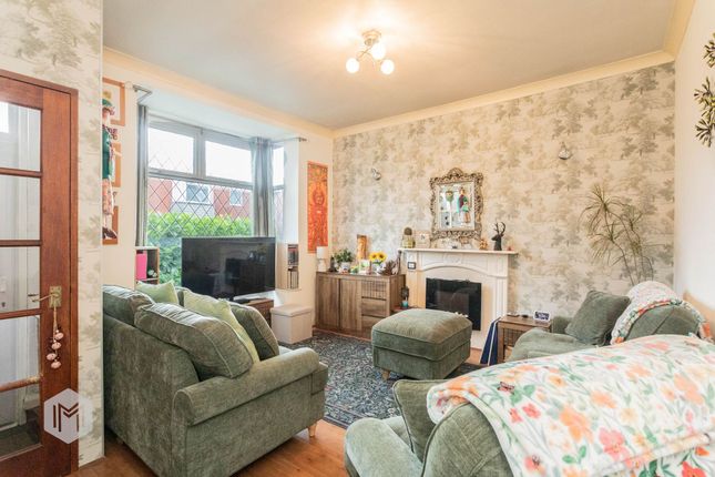 15 Florence Avenue, Bolton photo 3