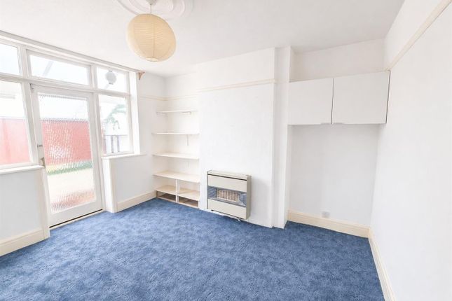 60, Oval Gardens, Gosport photo 3