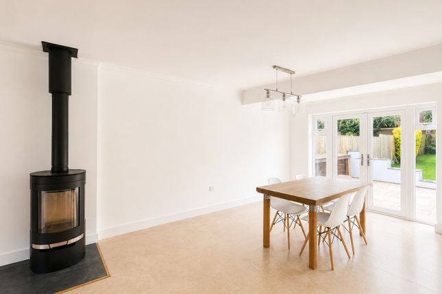 9, Oak Close, Lyndhurst photo 3