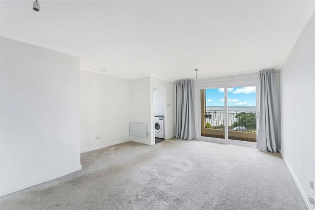 77, Hollywood, North Ayrshire photo 4