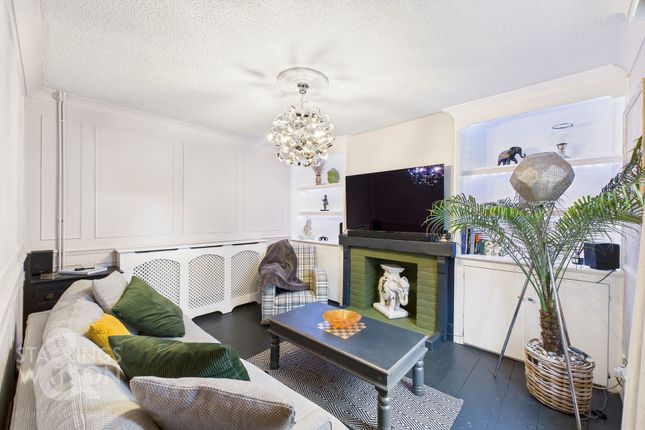 74 Cliff Hill, Great Yarmouth photo 2