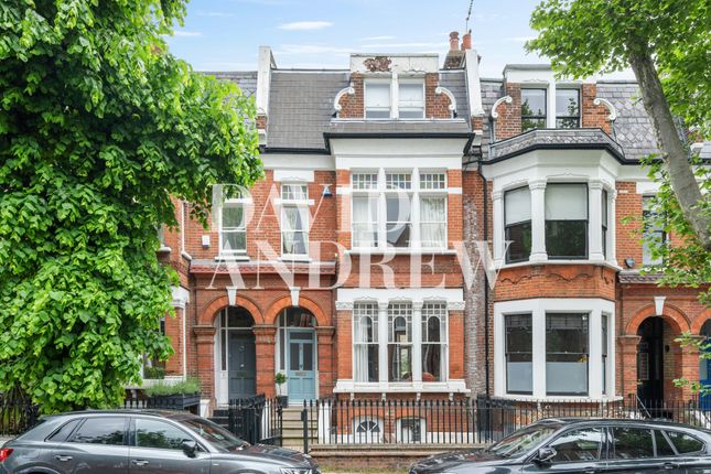 Thumbnail Flat to rent in Northolme Road, London